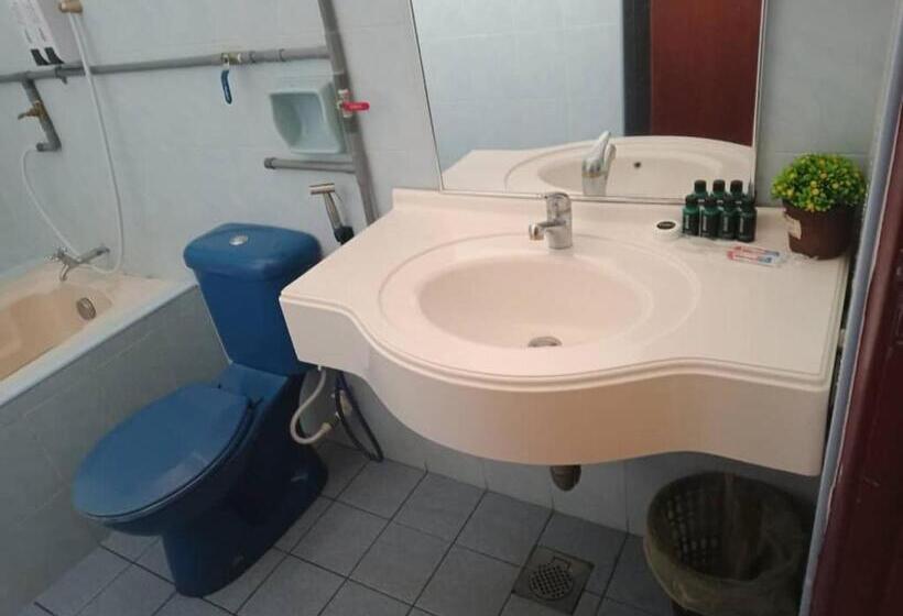 Hotel Apartment Teluk Batik