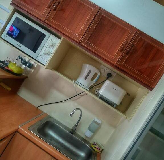 هتل Apartment Teluk Batik