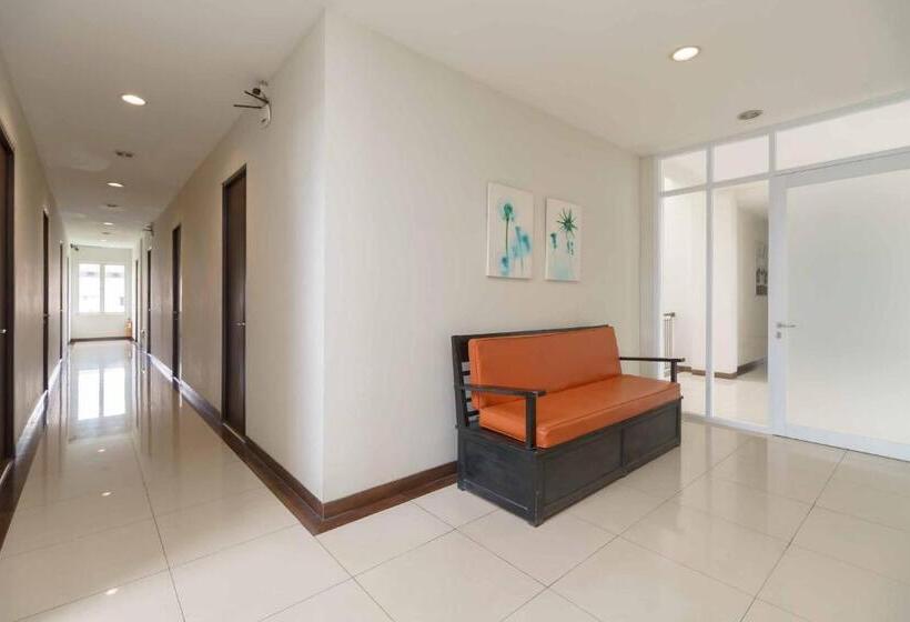 酒店 Avalon Karawaci Mitra Reddoorz