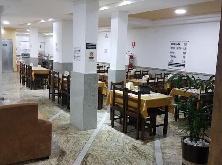 Отель Basilica Palace