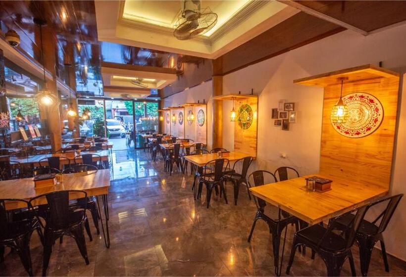 酒店 Buddha Mystic by Del Toro