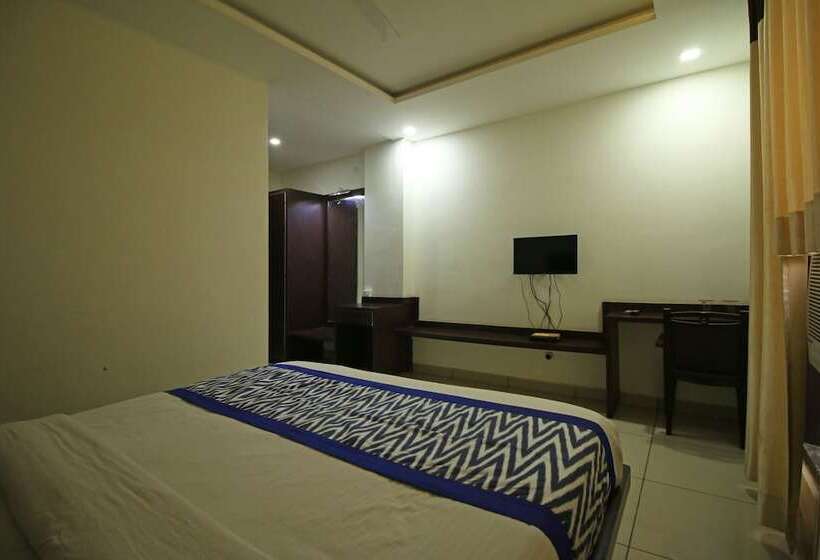 酒店 Capital O  Taj Castle