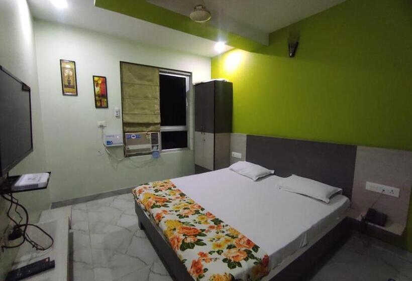 ホテル Chandramouli