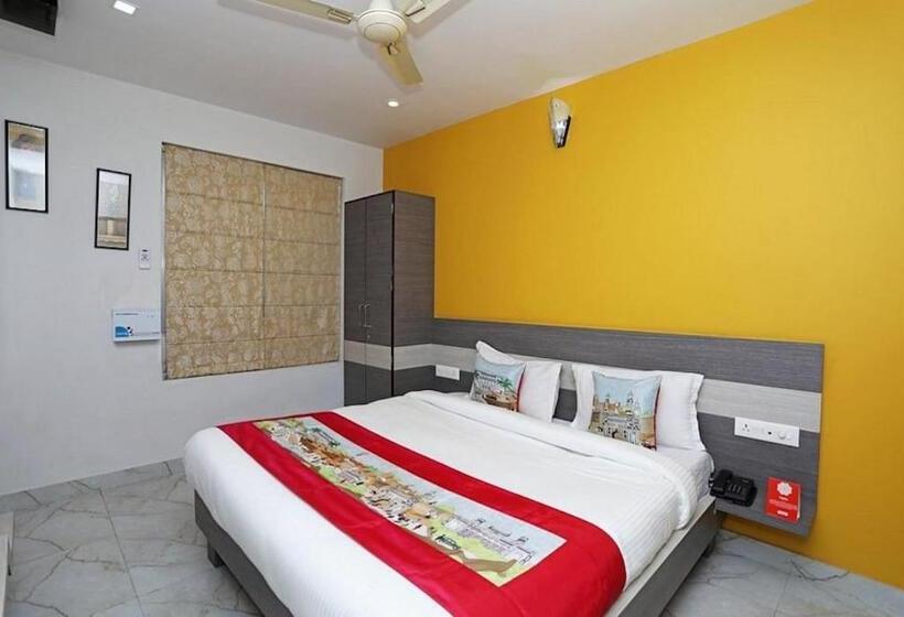 ホテル Chandramouli