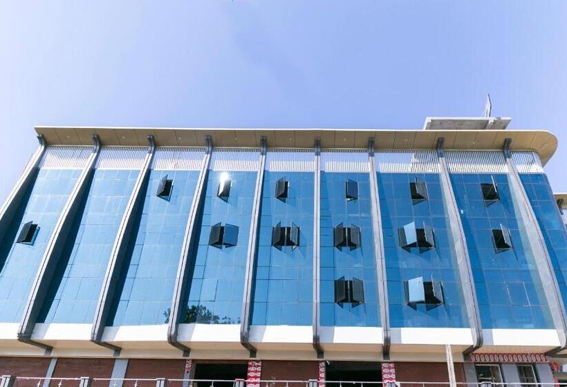 호텔 Collection O 76586 Greenwood