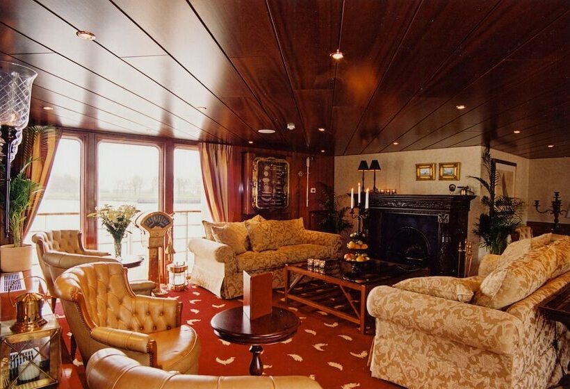 Crossgates Hotelship Altstadt   Köln