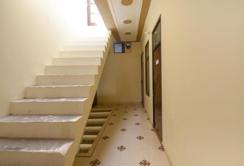 فندق Flagship Patiala Guest House