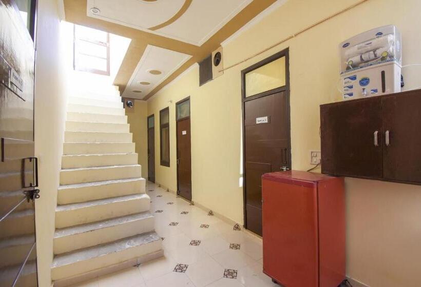 فندق Flagship Patiala Guest House