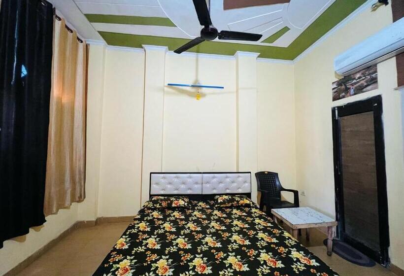 فندق Flagship Patiala Guest House