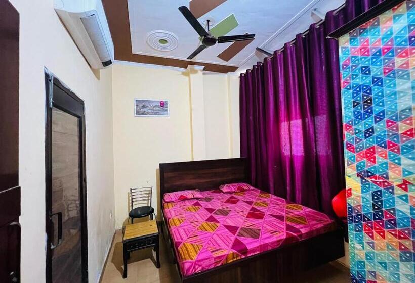 فندق Flagship Patiala Guest House