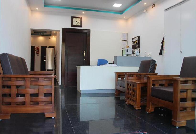 בית מלון כפרי Grand Pacific