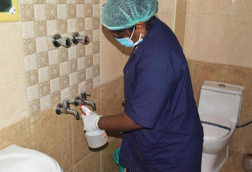 בית מלון כפרי Grand Pacific