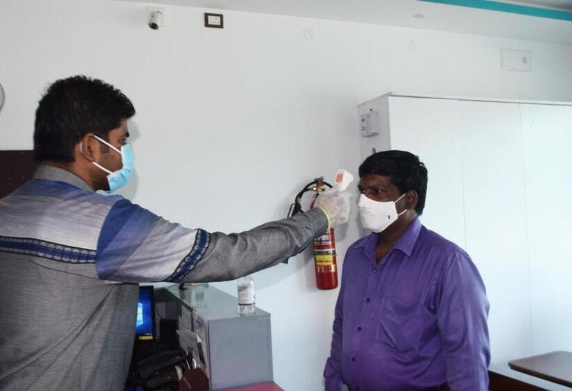 בית מלון כפרי Grand Pacific