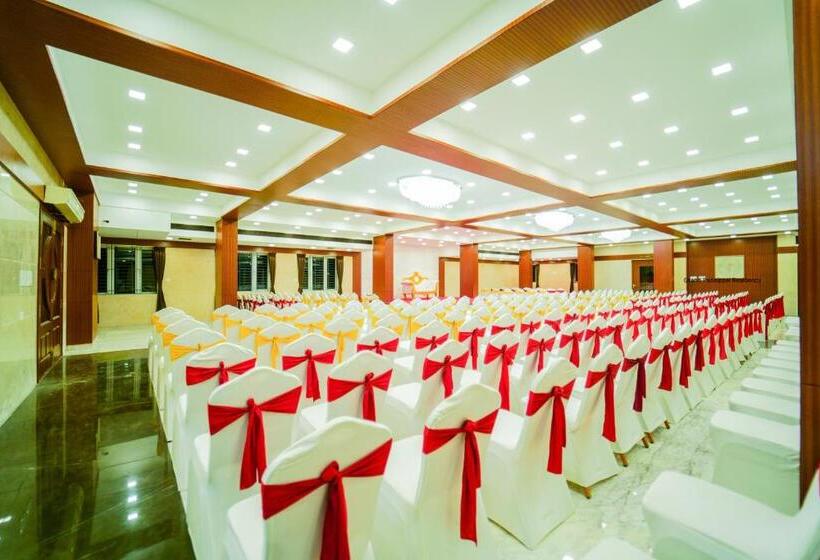 Отель Grand Padappai Residency   Gpr