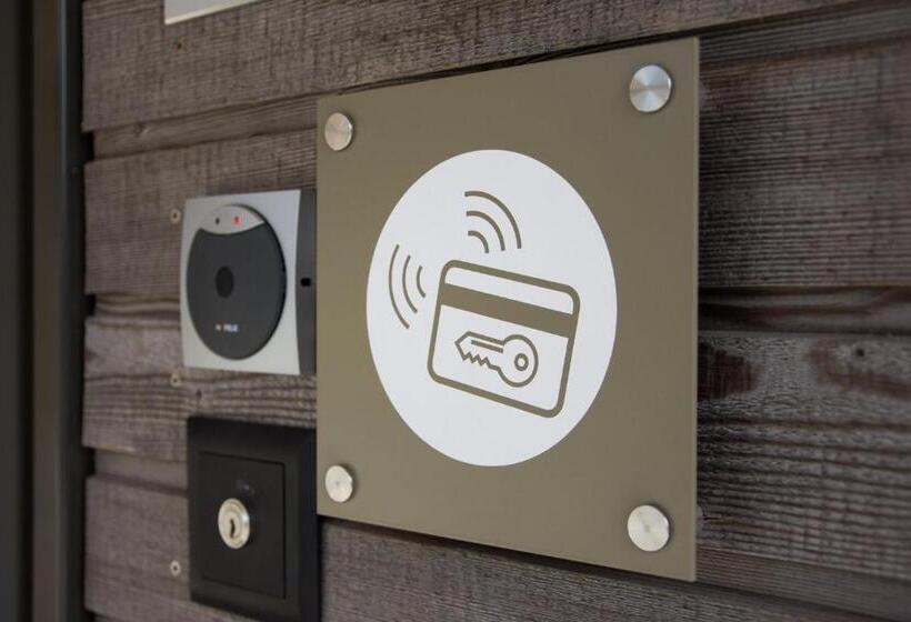 Отель Kronelodge   Self Check In