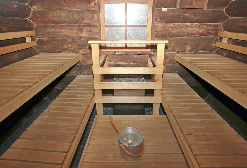هتل Kuukkeli Log Houses Teerenpesä