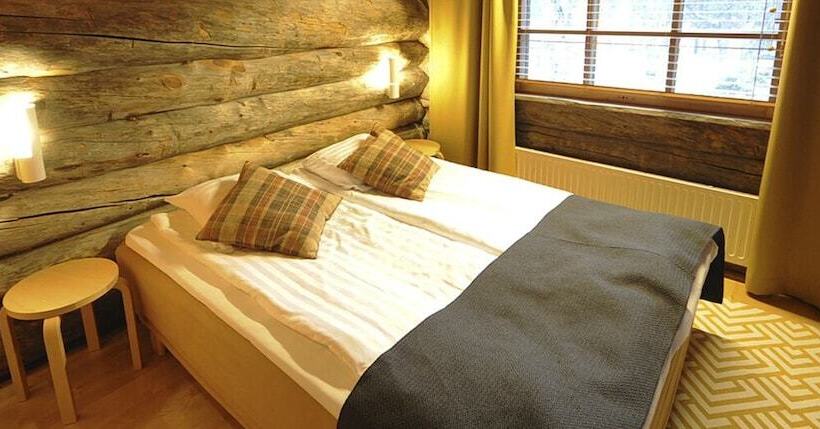 هتل Kuukkeli Log Houses Teerenpesä