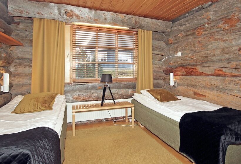 호텔 Kuukkeli Log Houses Teerenpesä