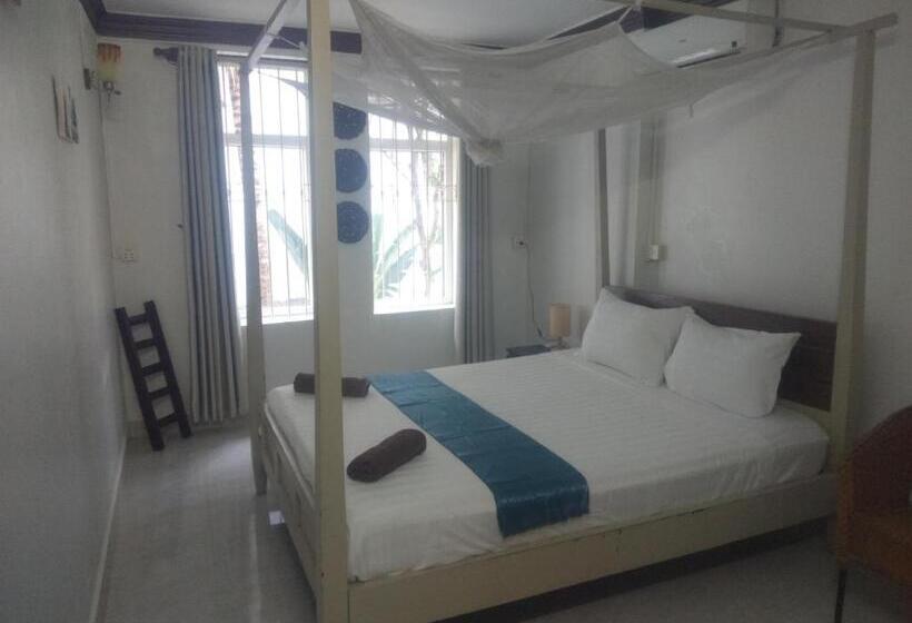 ホテル Manoha Villa