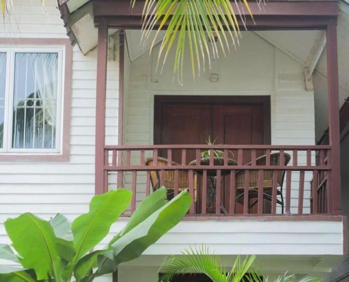 ホテル Manoha Villa