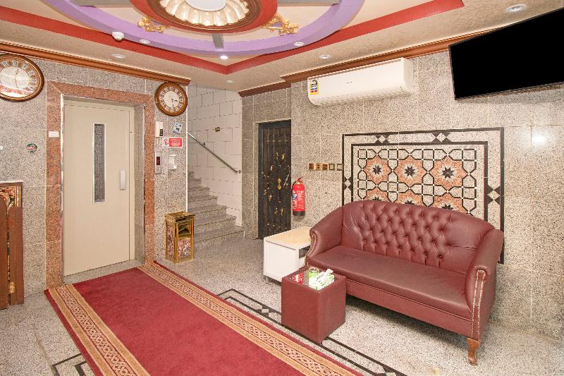 Hotel Oyo 574 Edraj Furnished Units 2