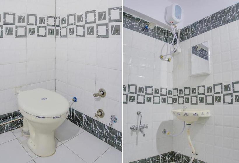 Отель Oyo 75173 Regency