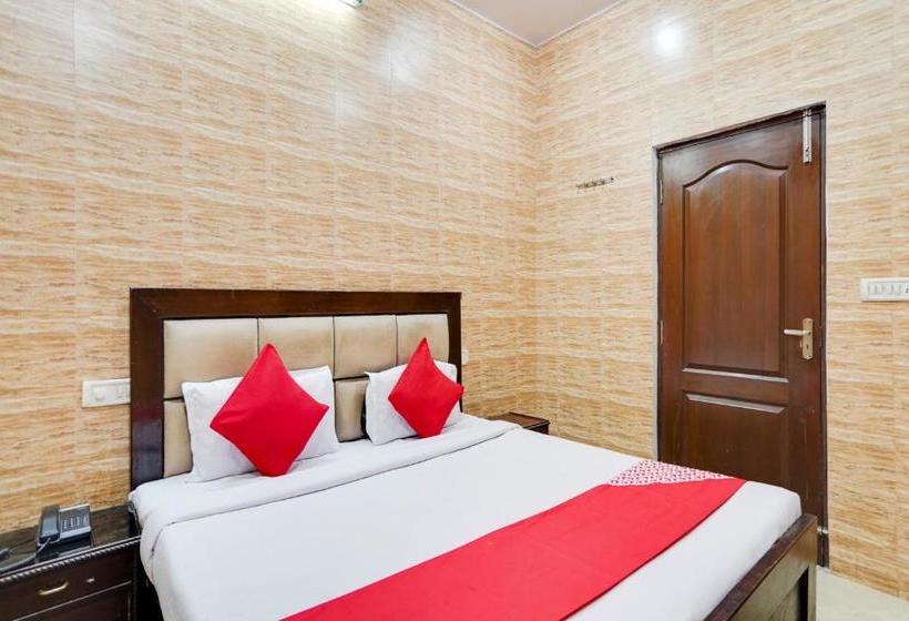 Отель Oyo 75255  Goldy