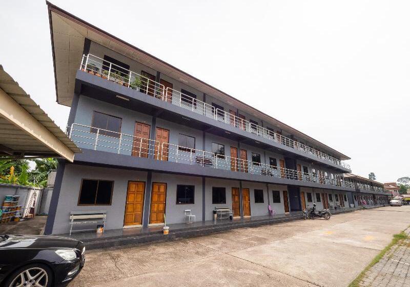 호텔 Oyo 75370 Saowanee Resort And Apartment