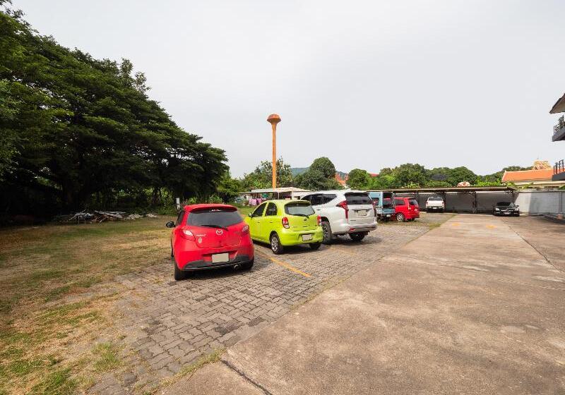 호텔 Oyo 75370 Saowanee Resort And Apartment