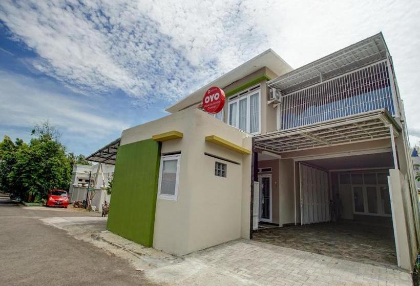 ホテル Oyo 90059 Shakilla Home Cianjur