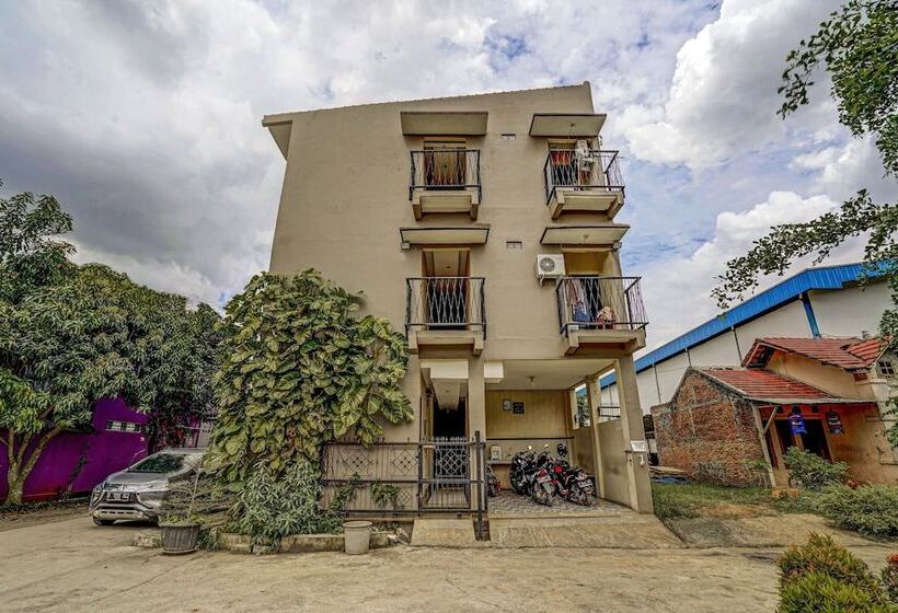 Отель Oyo 90081 Pondok Sabaraya 2 Syariah