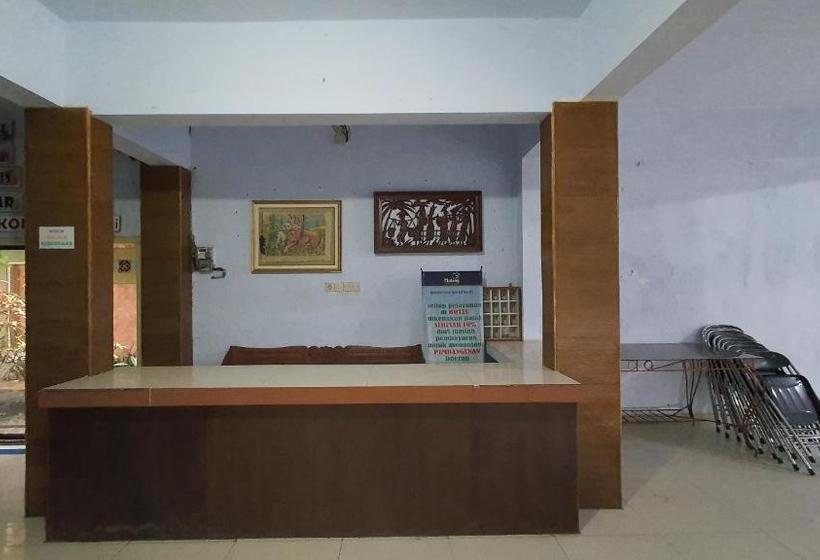 ホテル Oyo 90093 Dw