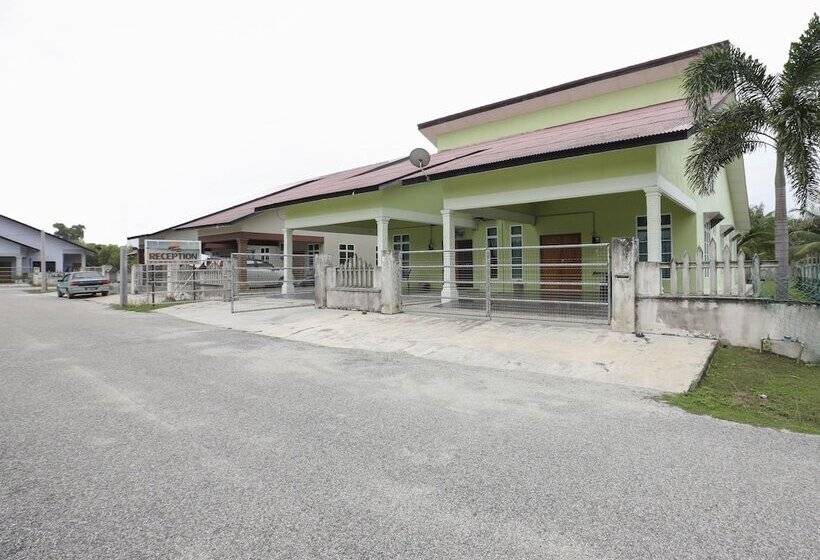 فندق Oyo 90135 Saujana Villa Cherok Paloh