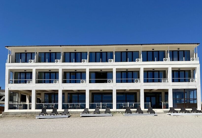 בית מלון כפרי Palace Beach Resort