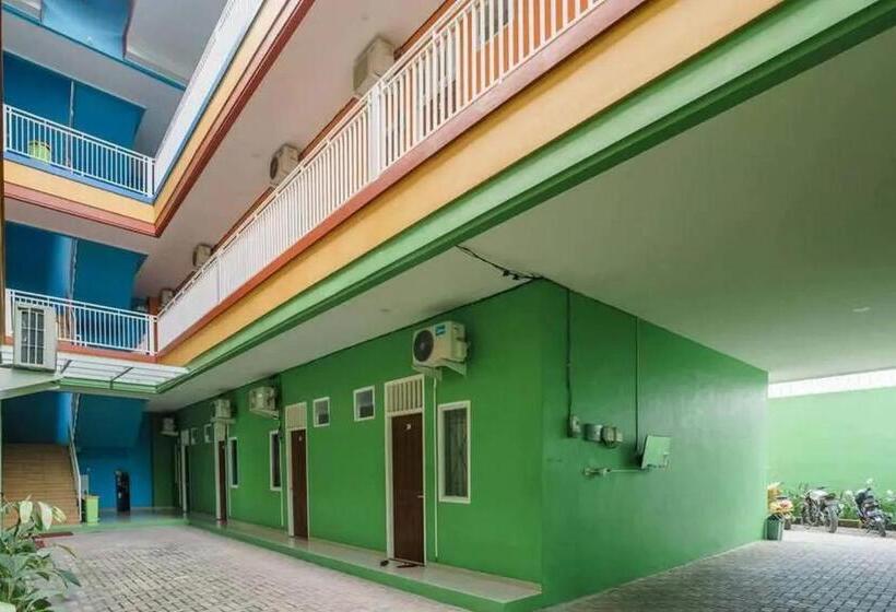 בית מלון כפרי Reddoorz Near Ubl Lampung 2