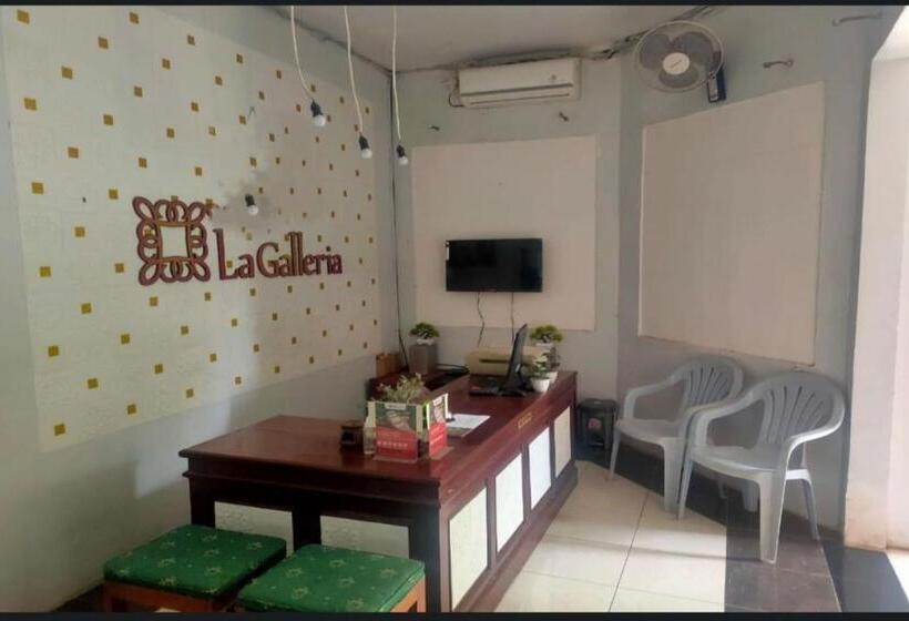 فندق Reddoorz Plus Near Alun Alun Sumenep