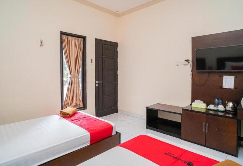 فندق Reddoorz @ Wisma Pangrango