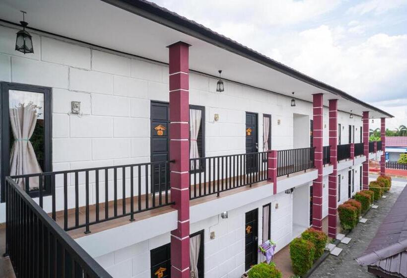 בית מלון כפרי Reddoorz @ Wisma Pangrango