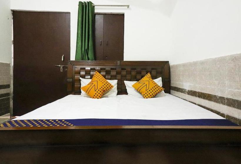 Отель Spot On 76155 Happy