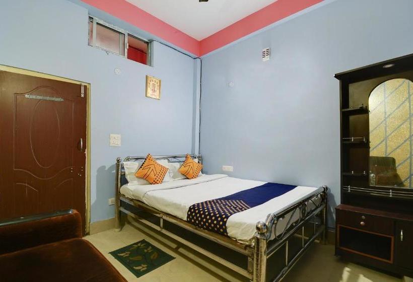 בית מלון כפרי Spot On 76424 Maa Durga Lodge