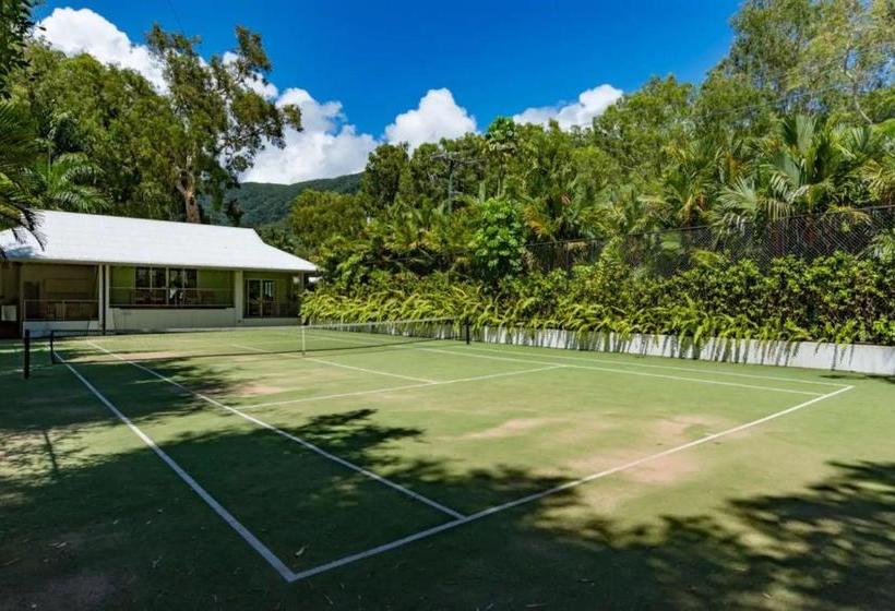 هتل The Beach Club Premium Private Apartments