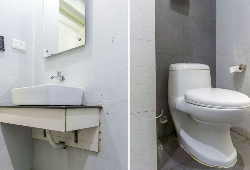 ホテル Treebo Malabar Inn