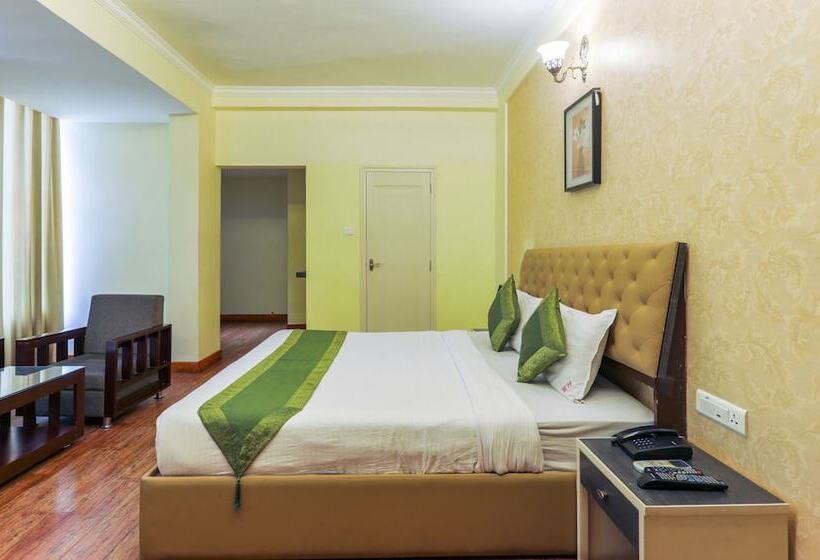 ホテル Treebo Malabar Inn