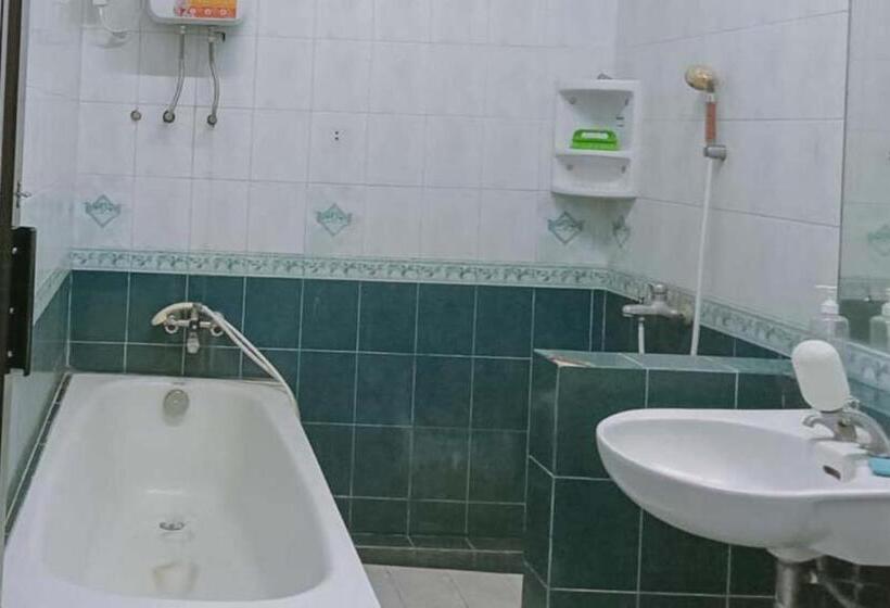 Отель Villa Lotus E06 Syariah Redpartner