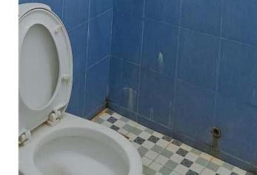 Отель Villa Lotus E06 Syariah Redpartner