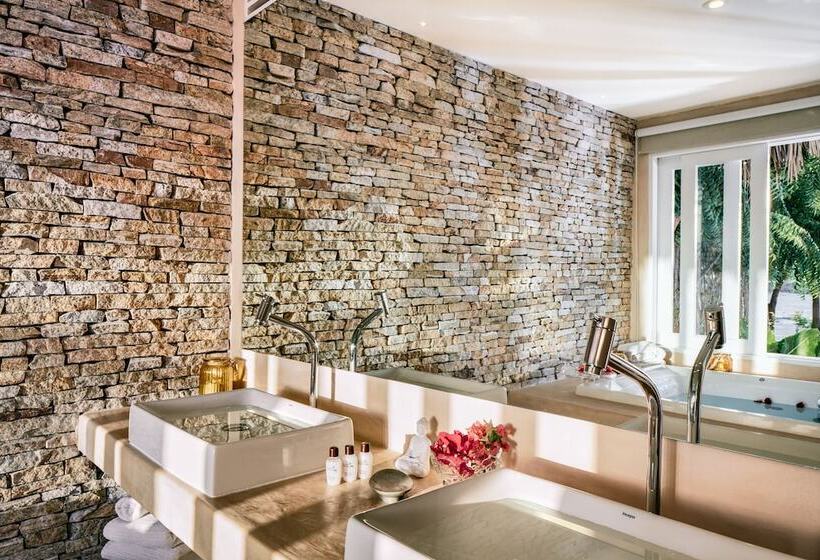 בית מלון כפרי Villa Praia   La Villa Group