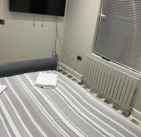 The Luxe Apartments   Burton Upon Trent   Short & Long Stay Luxury Accommodation