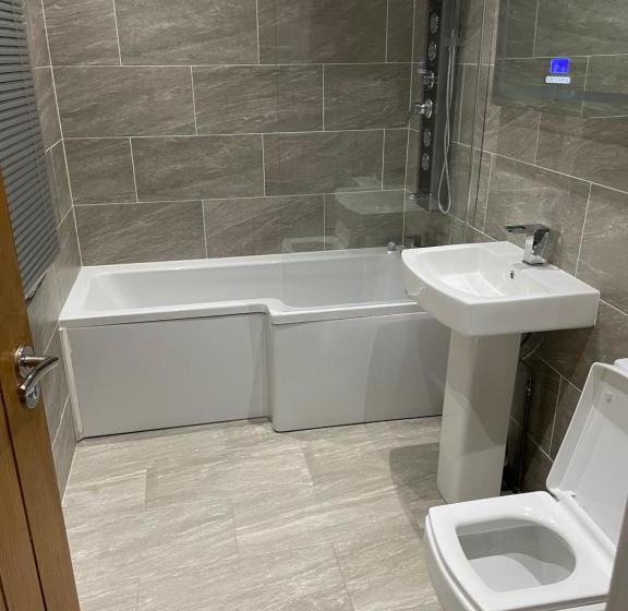 The Luxe Apartments   Burton Upon Trent   Short & Long Stay Luxury Accommodation