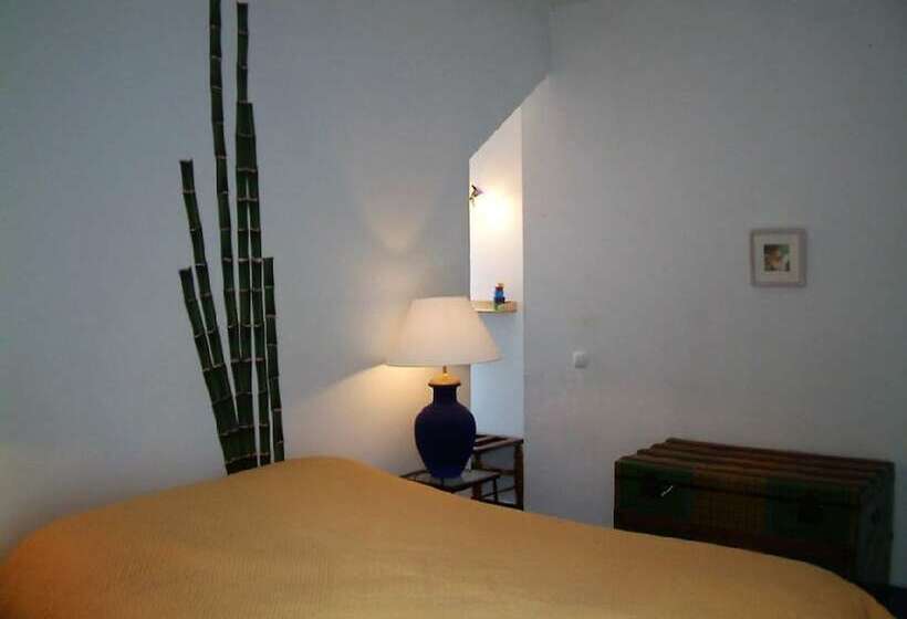 Old Post Office House   Etc Madeira