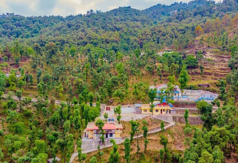 Oyo 14137 Home Valley Studio Kempty Road